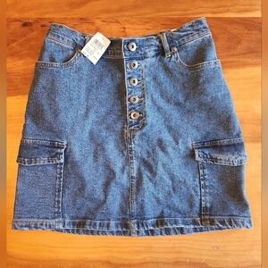 Love Tree Denim Cargo Mini Skirt Size M